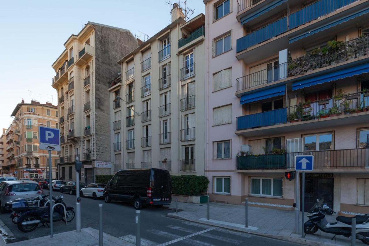 Charming Flat In The Middle Of Nice Exterior foto